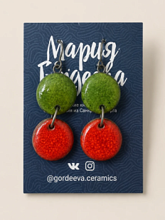 Серьги Мария Гордеева асимметричные составные, керамика, зелёные с красным