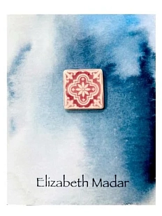 Брошь ручной работы Elizabeth Madar Плиточка, розовая, керамика