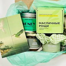 Подарочный набор на 8 марта с уходовой косметикой