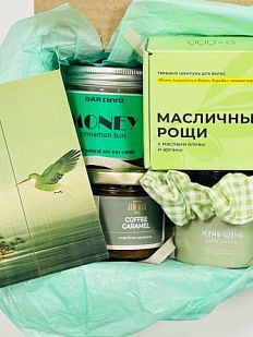 Подарочный набор на 8 марта с уходовой косметикой