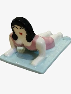 Подставка под благовония «Йогиня на голубом коврике»