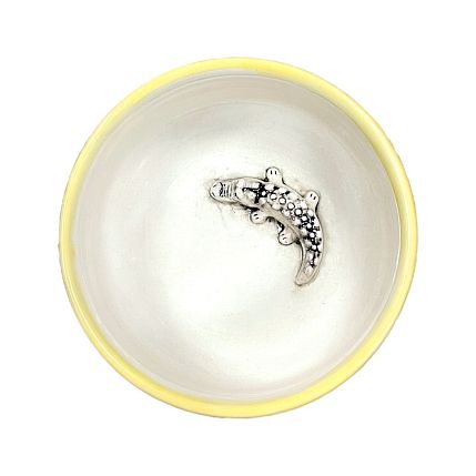 Миска ручной работы с фигуркой внутри Крокодил, жёлтая, керамика, 11 см, фото 2.