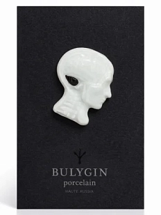 Брошь ручной работы Фарфор Булыгина «Мозг», бело-серебристая