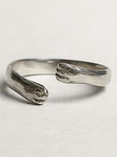 Кольцо из нейзильбера «Лапы»