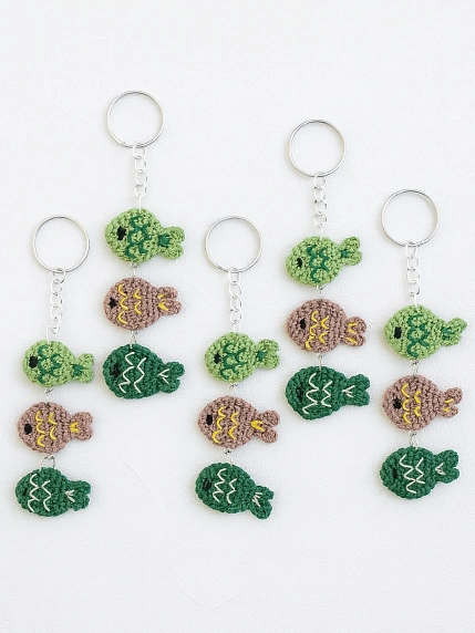 Вязаный брелок, обвес на сумку DARI DARI «Рыбки», 7 см, фото 2.