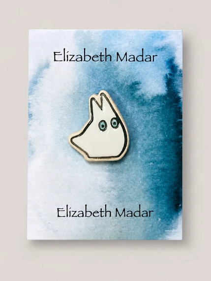 Брошь ручной работы Elizabeth Madar Маленький Тоторо, керамика, фото 2.