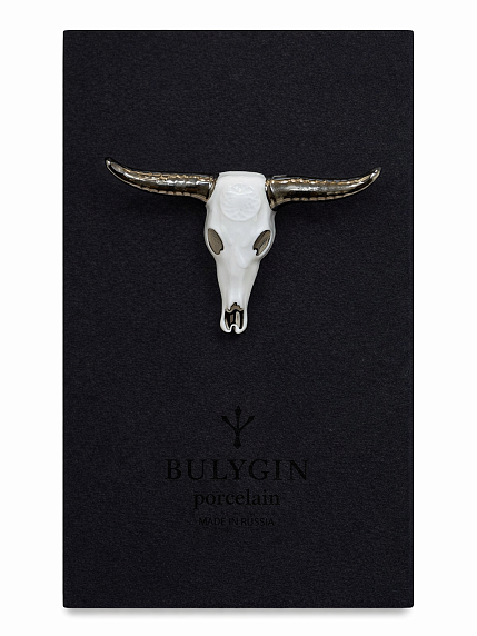 Брошь ручной работы Bulygin «Бык», бело-серебристая, фарфор, фото 1.