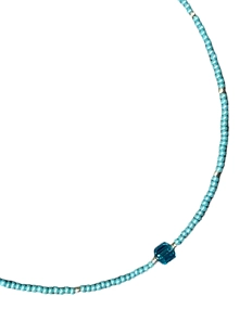 Чокер ручной работы с кубиком, бисер, голубой