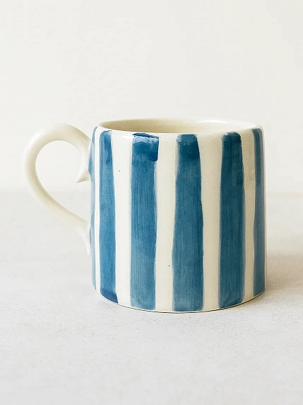 Кружка ручной работы прямая Чашки и поцелуи «Синие полоски», полуфарфор, 250 мл, фото 2.