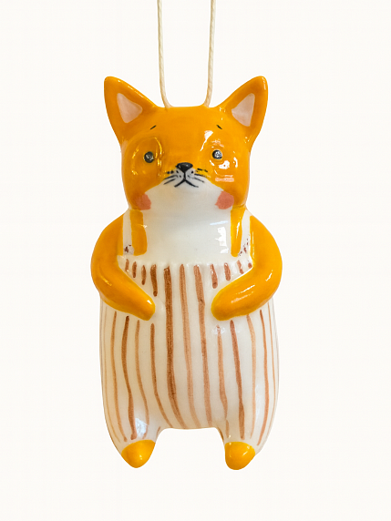 Ёлочная игрушка из фарфора «Лиса», в коричневой пижаме 10 см, фото 1.