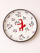 Тарелка ручной работы Ким керамика с бортиком Лис с черникой, белая, 17 см