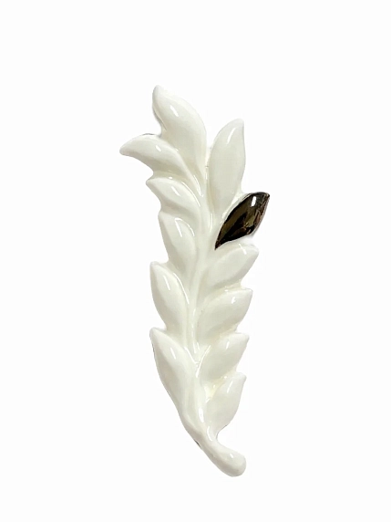 Брошь ручной работы Фарфор Булыгина «Веточка», бело-серебристая, фото 3.