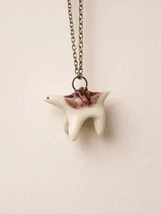 Подвеска ручной работы Мария Гордеева на цепочке «Динозаврик», фиолетовая, керамика