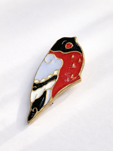 Брошь ручной работы «Снегирь», Partala ceramics