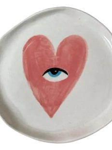 Тарелка ручной работы «Розовое сердечко с глазом», белая, 17 см