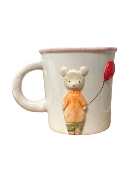 Кружка ручной работы Катя Вебер «Мышка с шариком», белая, полуфарфор, 300 мл, фото 1.
