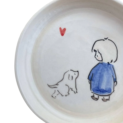 Тарелка ручной работы НАДО ЖЕ с бортиком Девочка с пёсиком, керамика, 13-14 см, фото 2.