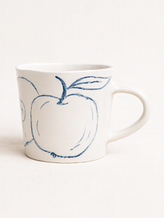 Кружка ручной работы с рисунком «Яблоко», полуфарфор, 370 мл