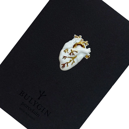 Брошь ручной работы Фарфор Булыгина «Сердце», бело-золотистая, фото 4.