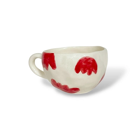 Кружка ручной работы Керамика Дарьи Карпиной «Красные тюльпаны», белая, 350 мл, фото 2.