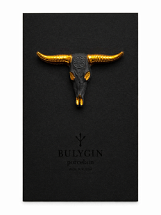 Брошь ручной работы Bulygin «Бык», фарфор, чёрно-золотистая