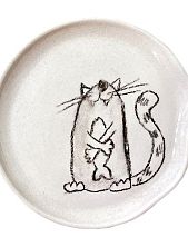 Тарелка ручной работы «Котик с рыбкой», керамика, 11 см