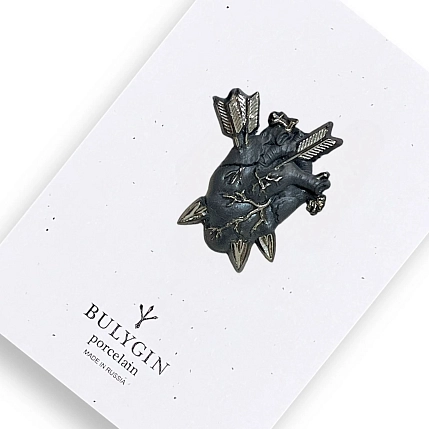 Брошь ручной работы Фарфор Булыгина «Разбитое сердце», чёрно-серебристая, фото 5.