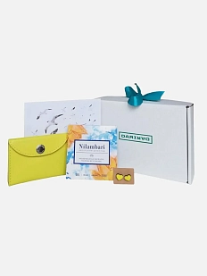 Подарочный набор с кошельком, сережками ручной работы и шоколадом