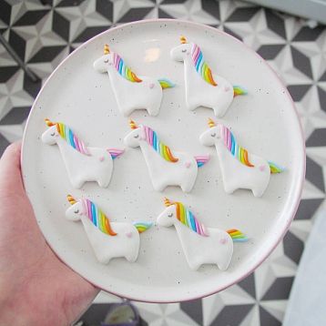 Набор украшений ручной работы брошь «Единорог» и серёжки-гвоздики «Цветочки», полимерная глина, фото 6.