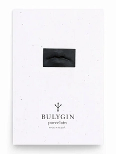 Брошь ручной работы Фарфор Булыгина «Губы античные», чёрная