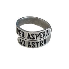 Кольцо металлическое «Per aspera ad astra/Через тернии к звездам» 17/19