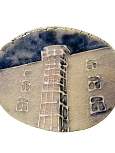 Брошь ручной работы Искусство интроверта «Лифт во дворе», керамика