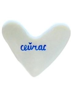 Брошь ручной работы Сердце с надписью «Сейчас» , полимерная глина