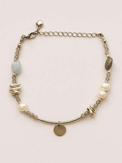 Браслет с камнями и монеткой, фото 1.