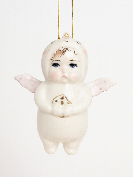 Ёлочная игрушка из фарфора «Малыш в костюме динозаврика», белый, 10 см, фото 1.
