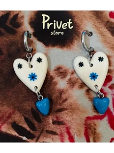 Серьги-конго Звер с бусиной «Голубой цветок», керамика, белые