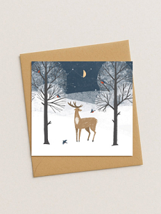 Квадратная зимняя сканди открытка «Олень в ночном лесу»