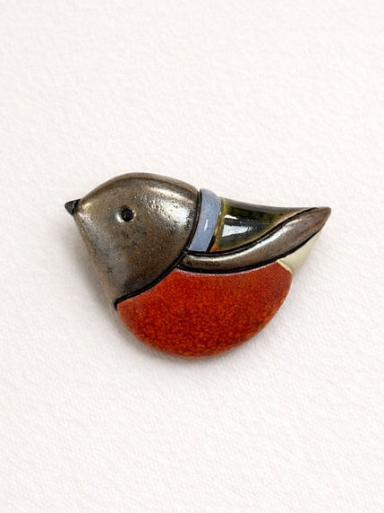 Брошь ручной работы Екатерина Юдо «Снегирь», красная, керамика, фото 1.