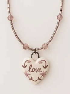 Чокер ручной работы Аннушка в виде сердечка «Love / Hate», двусторонний, керамика, бисер