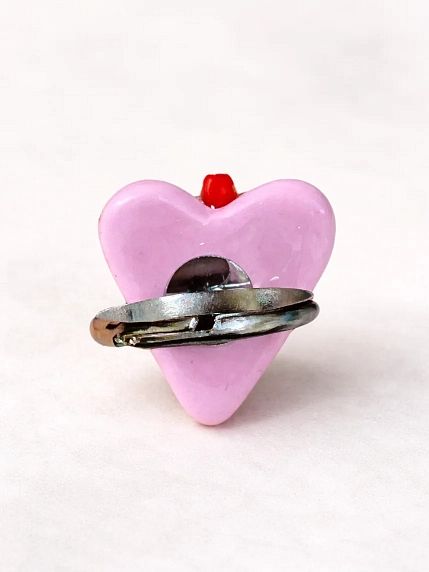 Кольцо ручной работы Радость Рядом Сердце с красной клубничкой, полимерная глина, незамкнутое, фото 3.