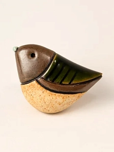 Брошь ручной работы Екатерина Юдо «Снегирь», бежевая, керамика