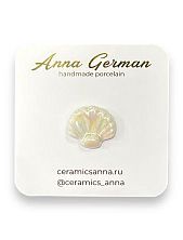 Брошь ручной работы Анна Герман «Ракушка», перламутр, фарфор