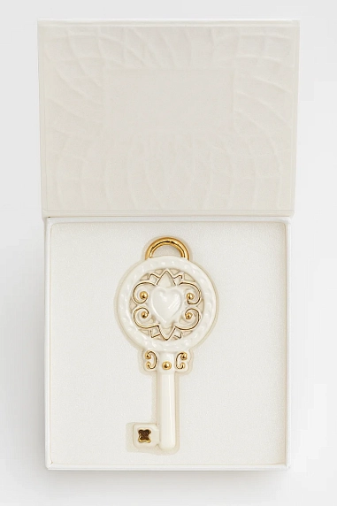 Игрушка новогодняя Фарфор Булыгина «Ключик», бело-золотистая, фото 1.