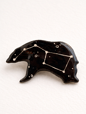 Брошь ручной работы Elizabeth Madar Космическая медведица, чёрная, керамика