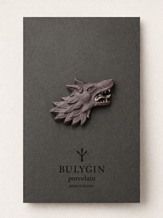 Брошь ручной работы Bulygin «Волк», фарфор, чёрно-серебристая