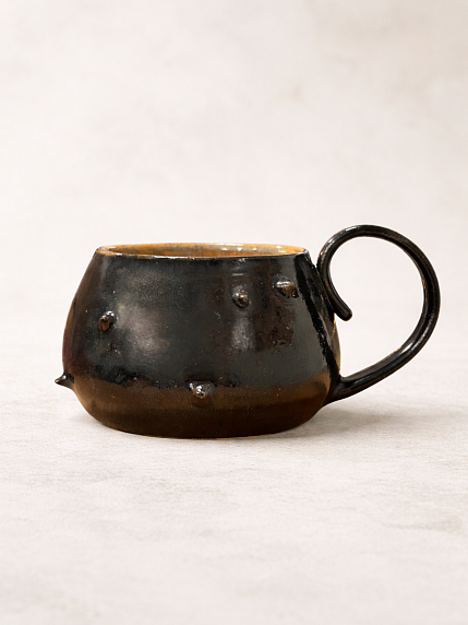 Кружка ручной работы гладкая с шипами, чёрная, керамика, 250 мл, фото 2.