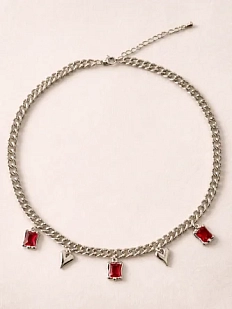 Цепь с подвеской Мигетт из сердечек и красного камня