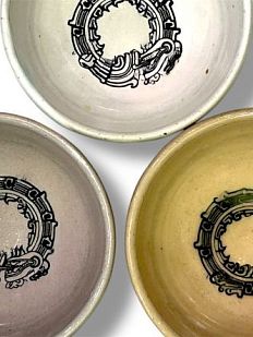 Пиала ручной работы с драконом в ассортименте, керамика