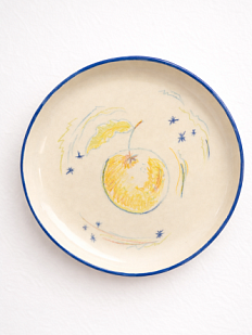 Тарелка ручной работы «Яблоко на блюдце с голубой каемочкой», керамика