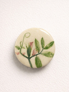 Брошь ручной работы Elizabeth Madar Оттиск трав, керамика